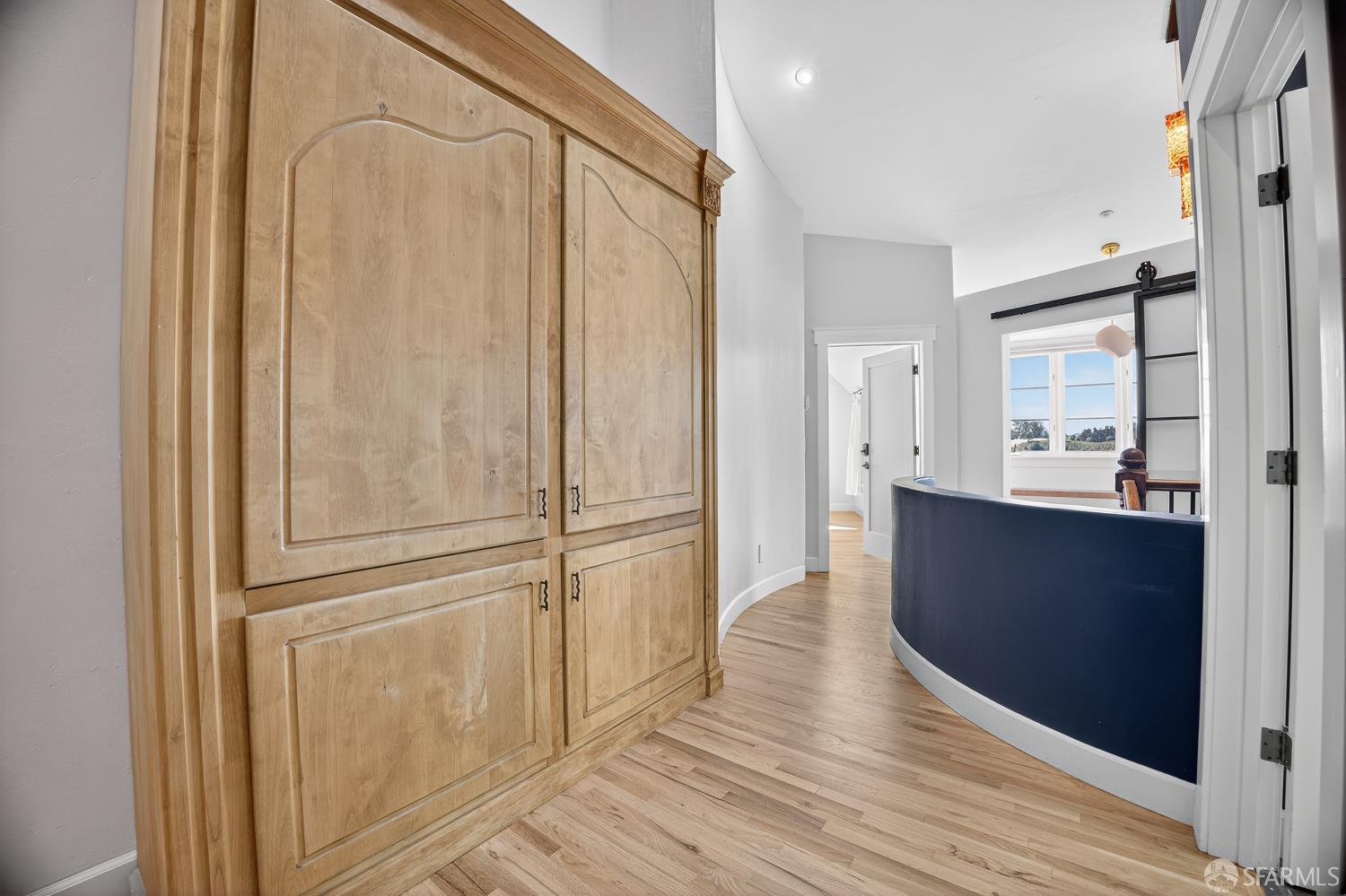 Detail Gallery Image 27 of 59 For 7172 Norfolk Rd, Berkeley,  CA 94705 - 4 Beds | 2/1 Baths