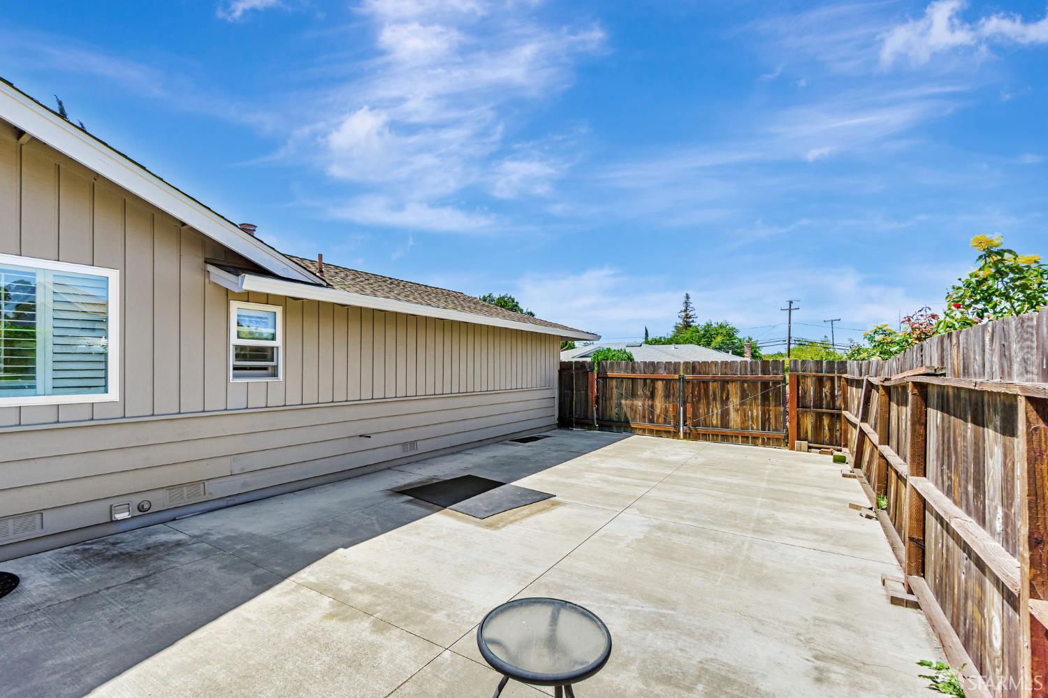 Detail Gallery Image 59 of 63 For 5111 Paul Scarlet Dr, Concord,  CA 94521 - 6 Beds | 3 Baths