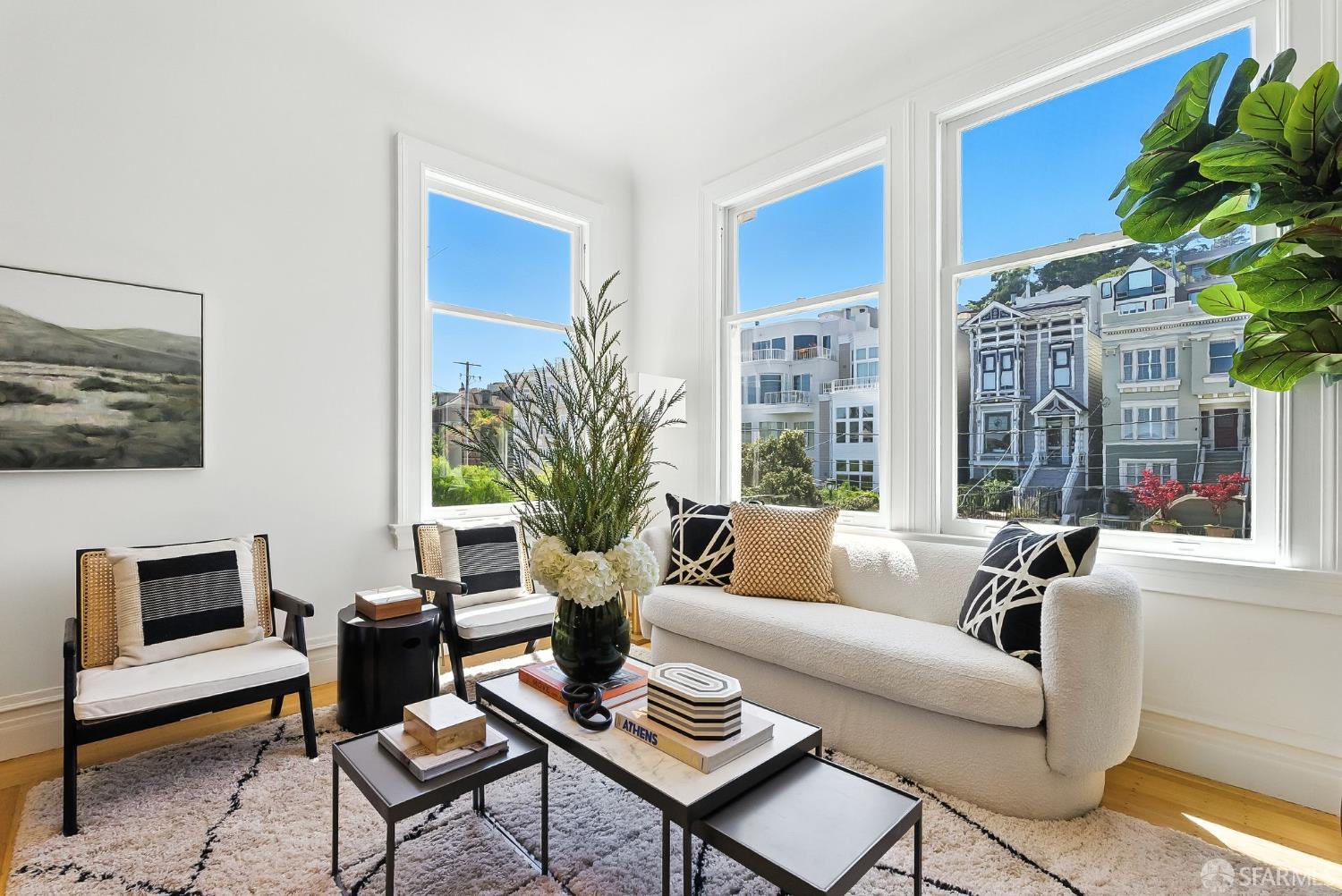 Photo #4: 425065587 Listing 
