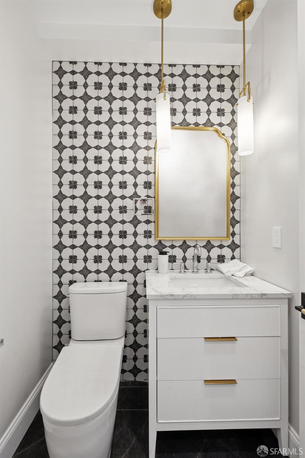 Detail Gallery Image 15 of 28 For 29 Humboldt Rd, Burlingame,  CA 94010 - 4 Beds | 3/1 Baths