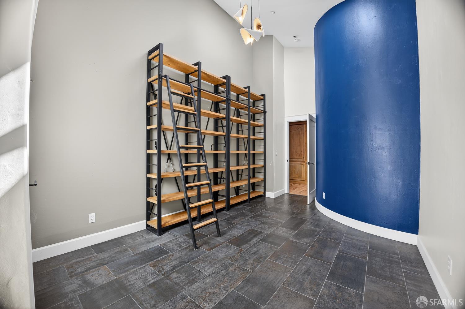 Detail Gallery Image 40 of 59 For 7172 Norfolk Rd, Berkeley,  CA 94705 - 4 Beds | 2/1 Baths
