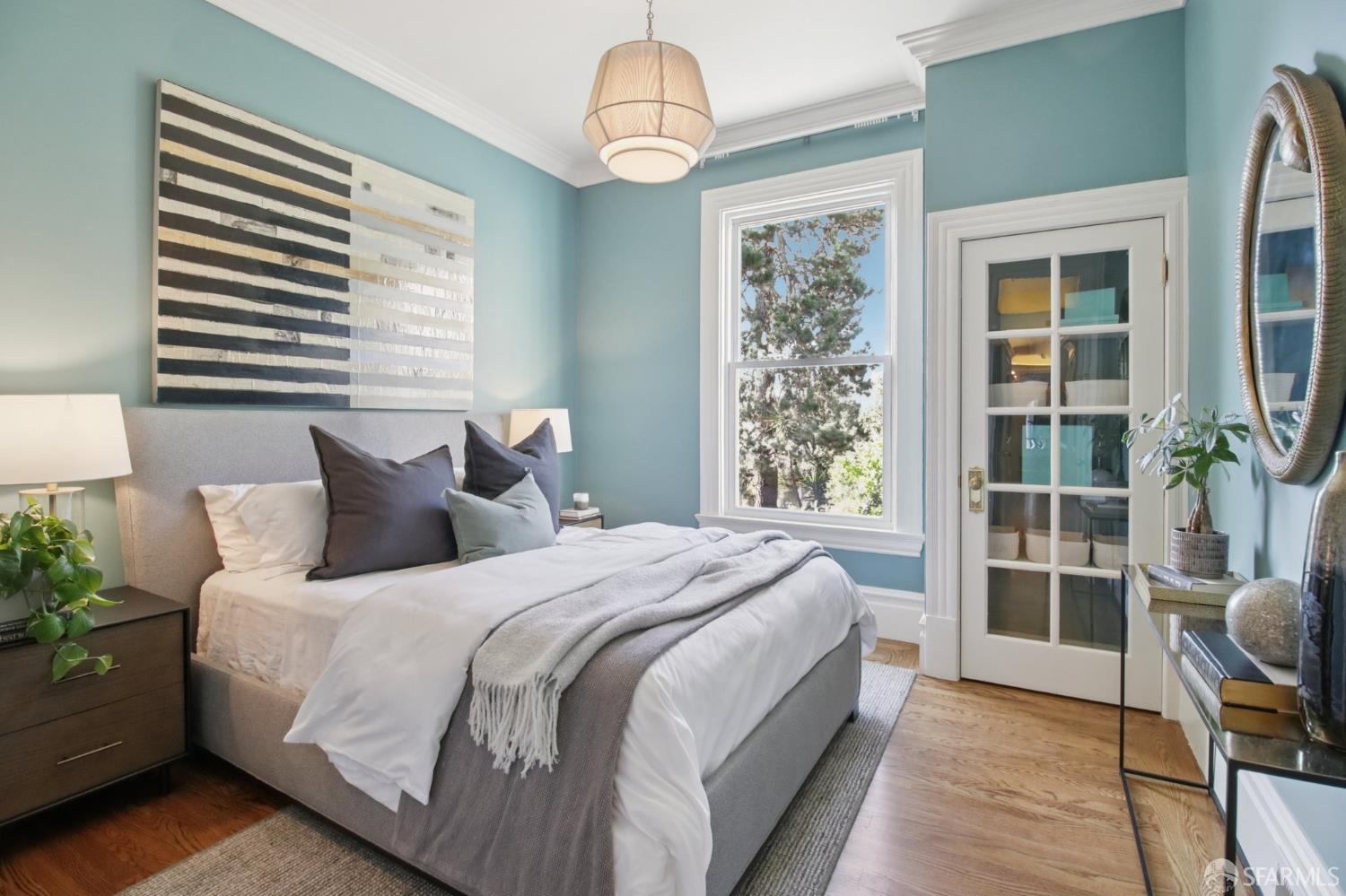 Detail Gallery Image 17 of 24 For 1328 Waller St, San Francisco,  CA 94117 - 6 Beds | 4/1 Baths