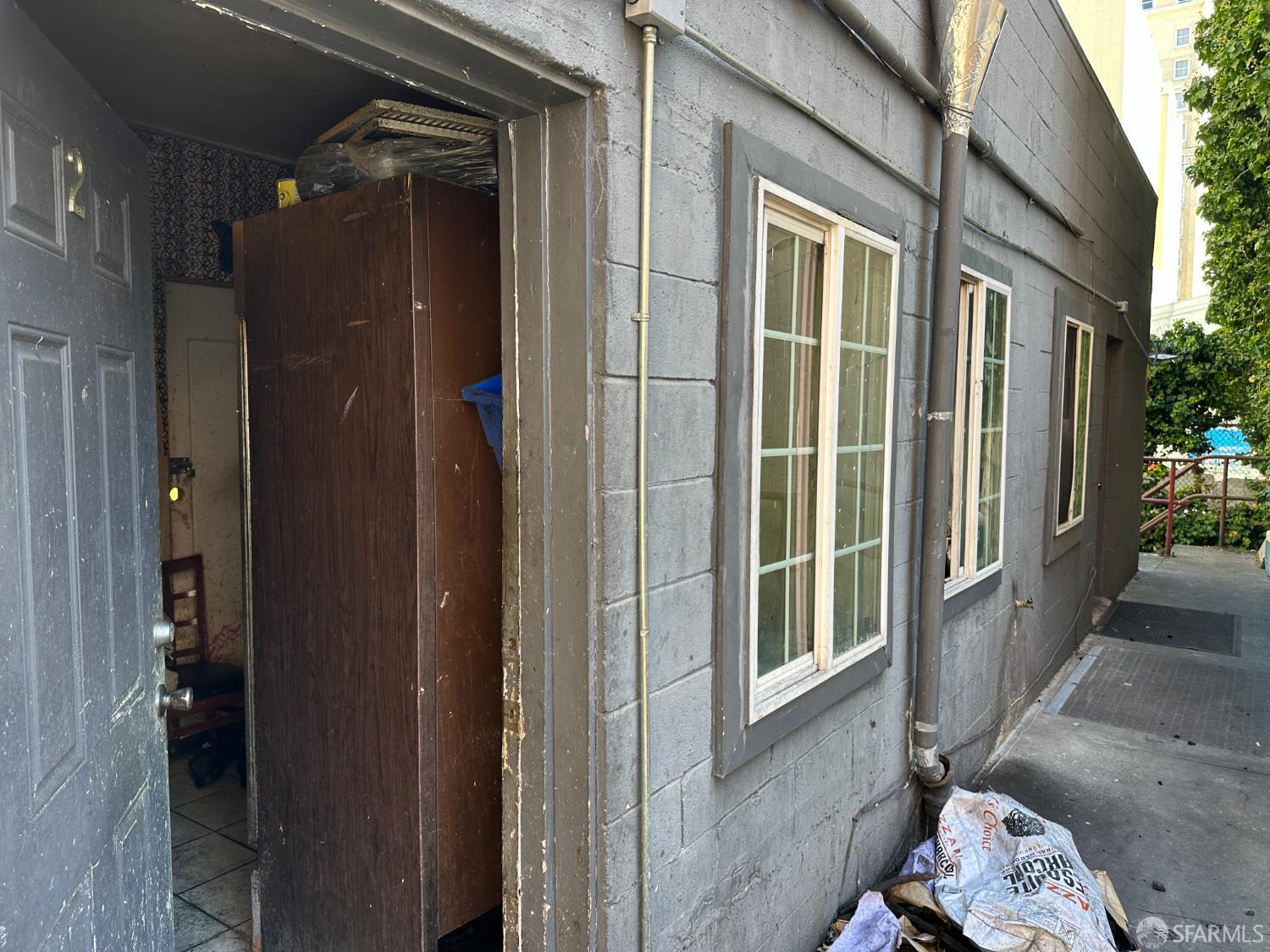 Detail Gallery Image 4 of 6 For 530 Jones St, San Francisco,  CA 94102 - – Beds | – Baths