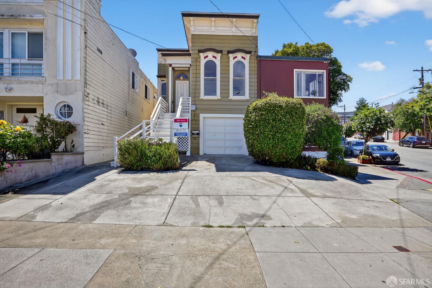 Detail Gallery Image 9 of 32 For 2027 Quesada Ave, San Francisco,  CA 94124 - 3 Beds | 2 Baths
