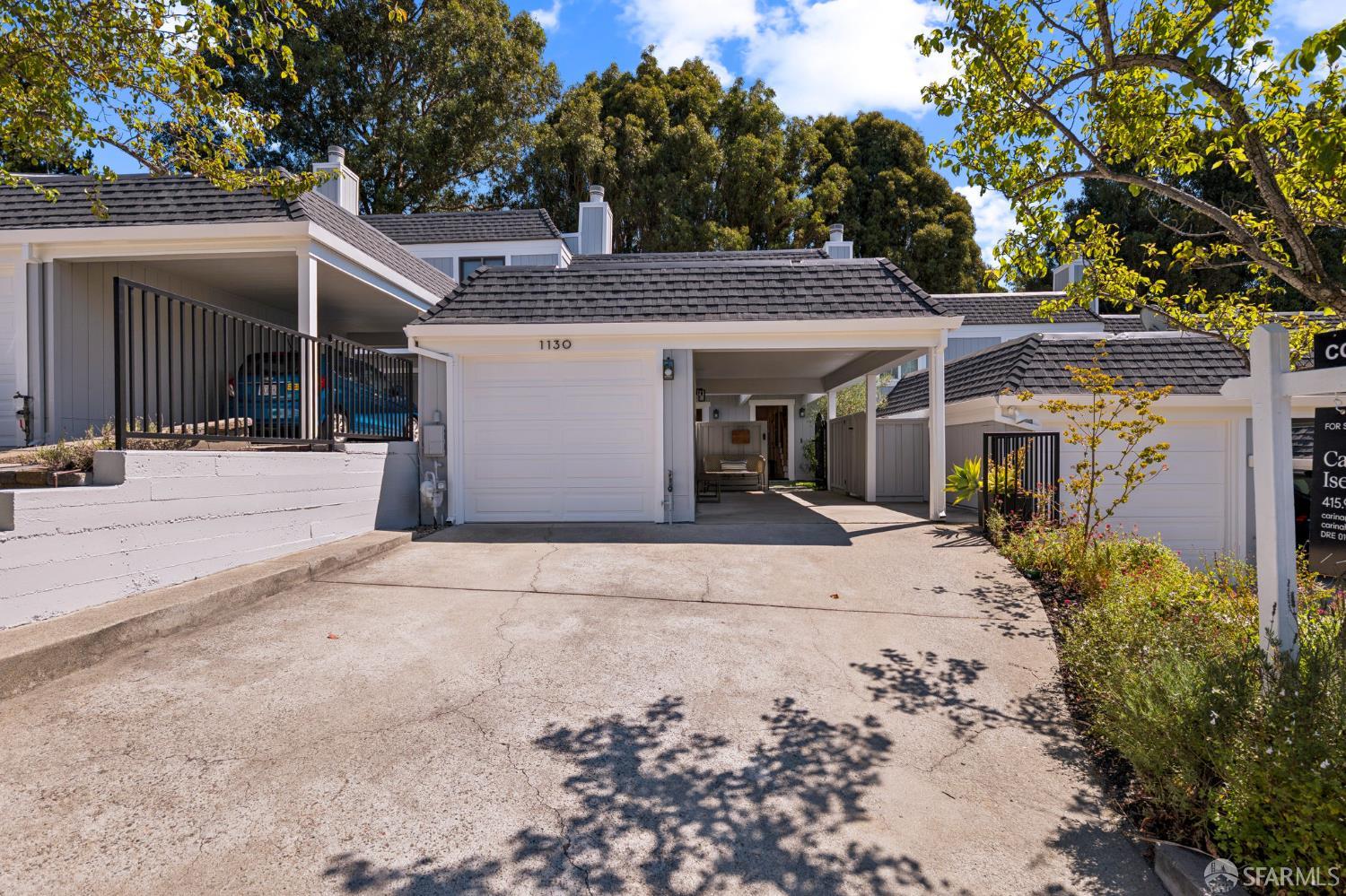 Detail Gallery Image 30 of 34 For 1130 Continentals Way, Belmont,  CA 94002 - 3 Beds | 2/1 Baths