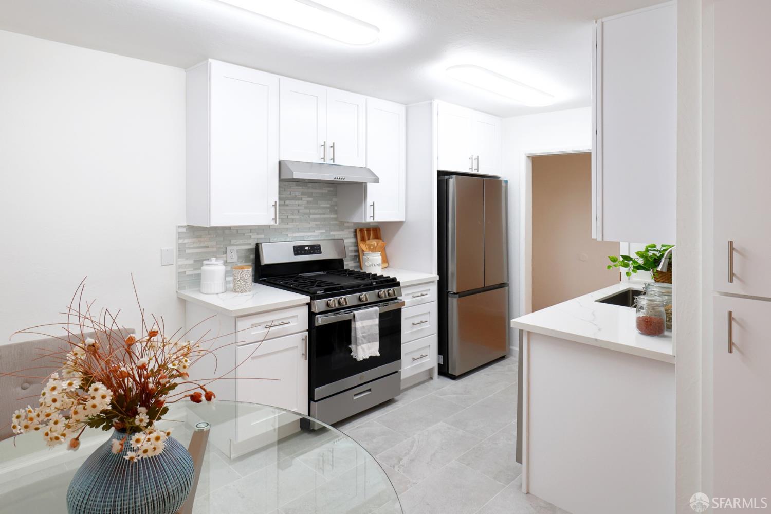Detail Gallery Image 1 of 17 For 38500 Paseo Padre Pkwy #306,  Fremont,  CA 94536 - 2 Beds | 1 Baths
