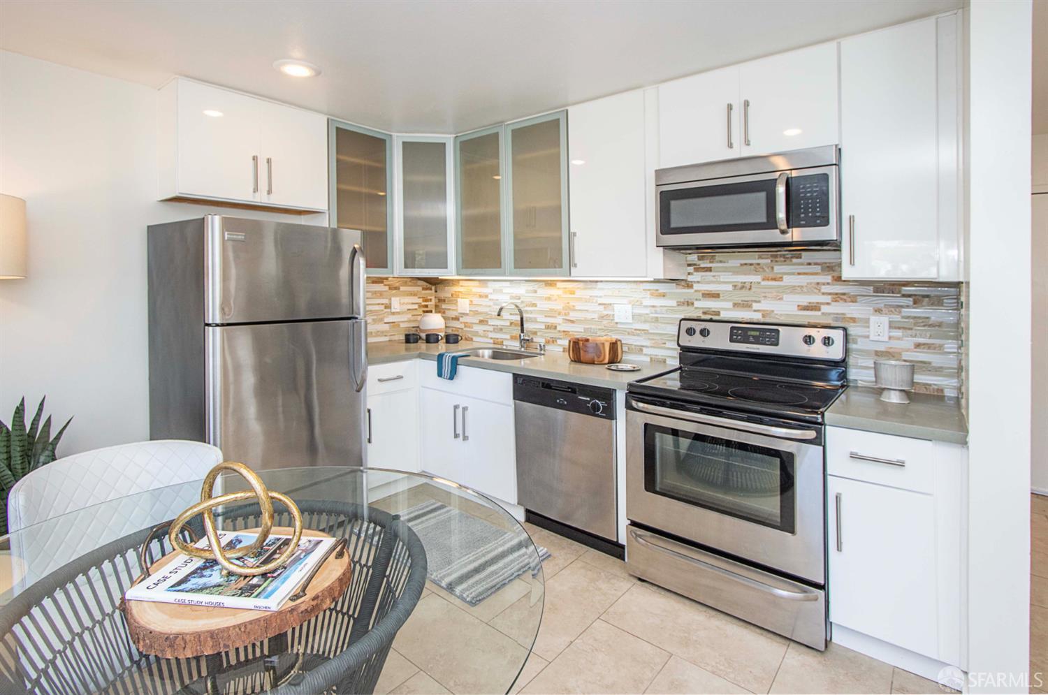 Detail Gallery Image 6 of 15 For 135 Red Rock Way 106l,  San Francisco,  CA 94131 - 0 Beds | 1 Baths