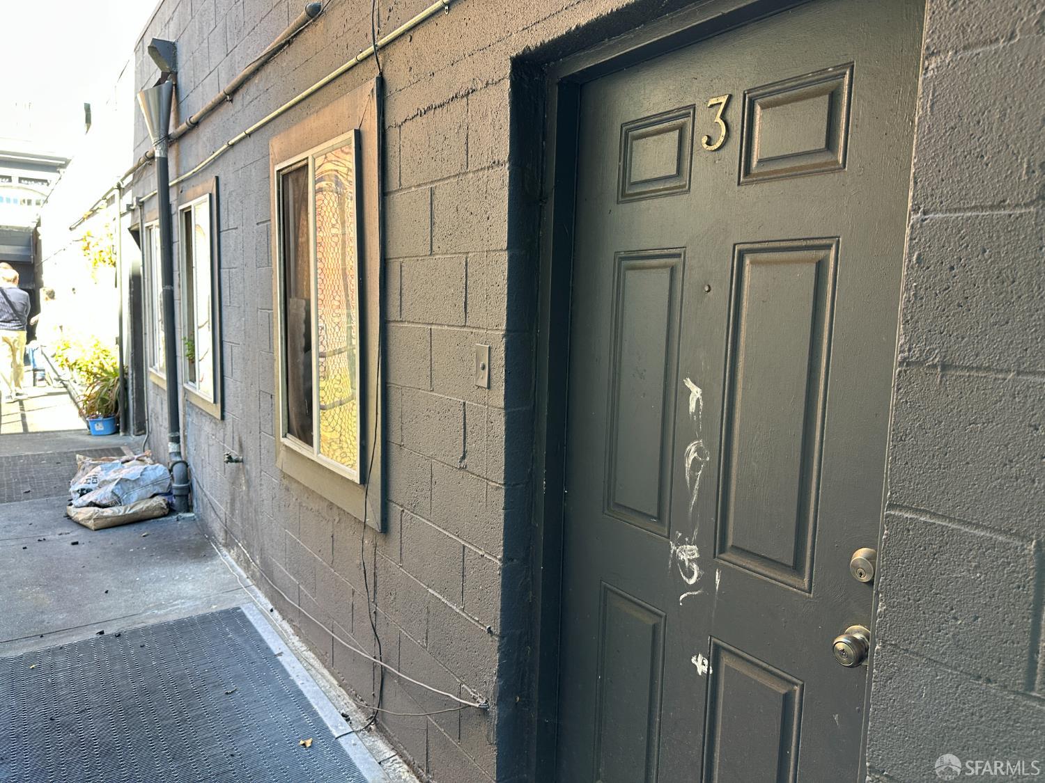 Detail Gallery Image 3 of 6 For 530 Jones St, San Francisco,  CA 94102 - – Beds | – Baths