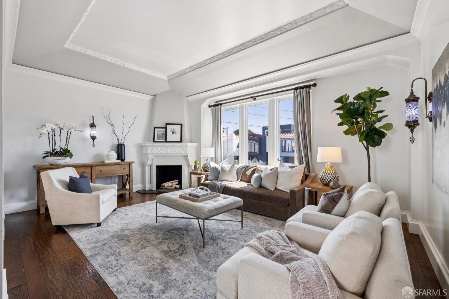 Detail Gallery Image 3 of 39 For 2663 17th Ave, San Francisco,  CA 94116 - 3 Beds | 2/1 Baths