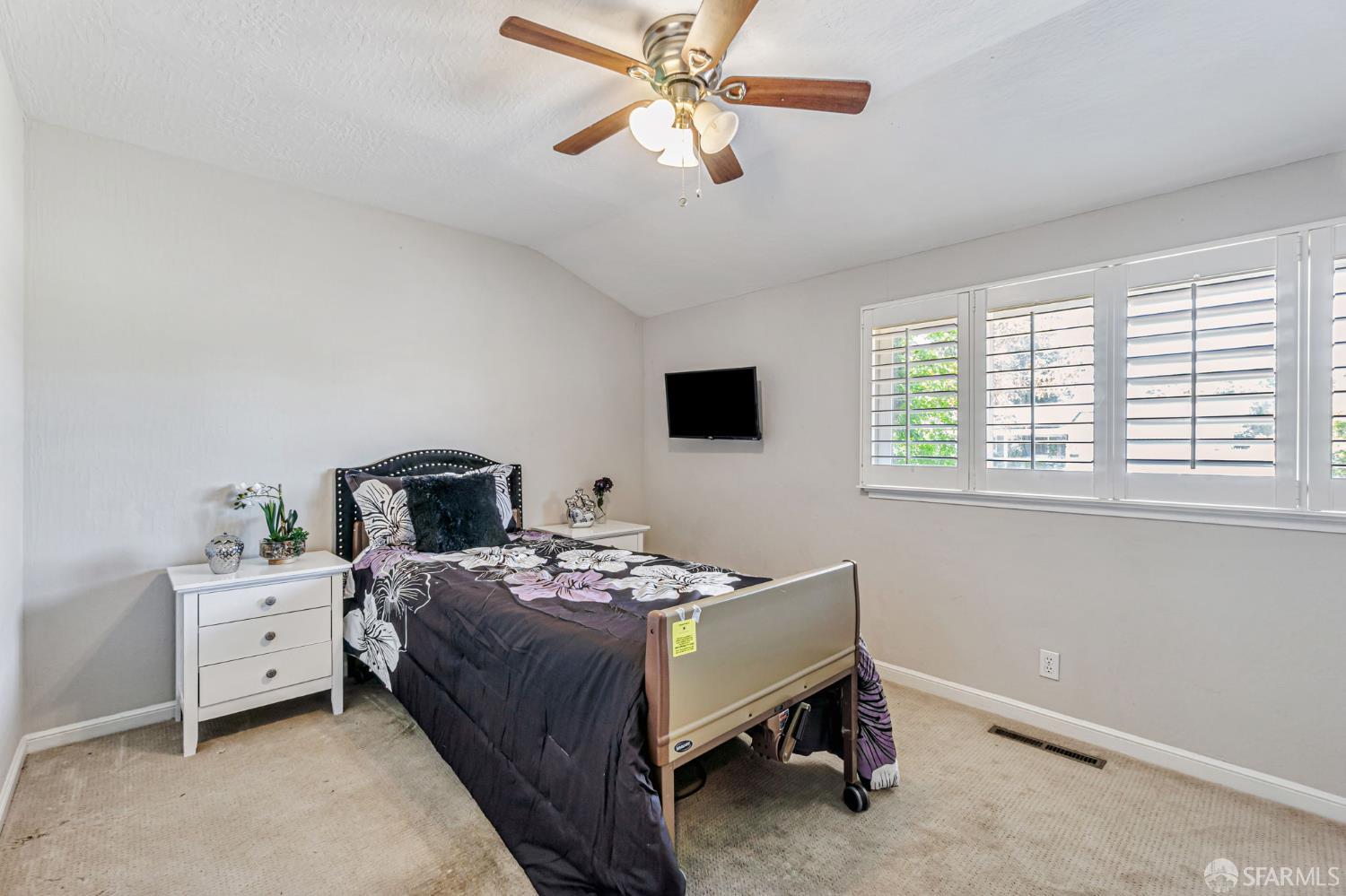 Detail Gallery Image 27 of 63 For 5111 Paul Scarlet Dr, Concord,  CA 94521 - 6 Beds | 3 Baths