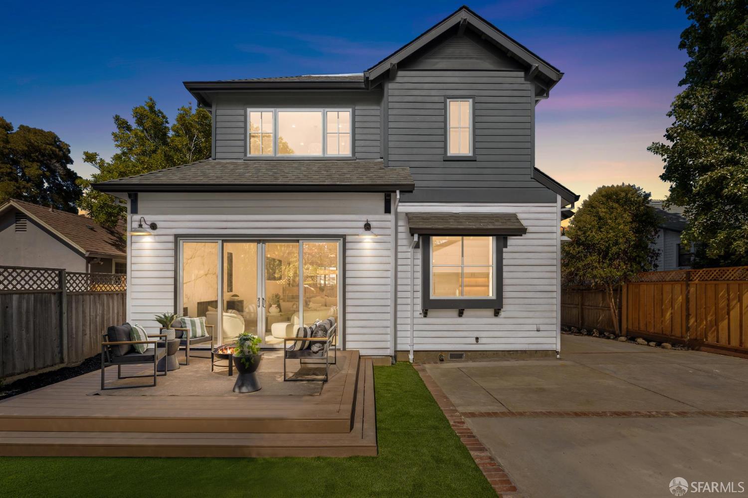Detail Gallery Image 26 of 28 For 29 Humboldt Rd, Burlingame,  CA 94010 - 4 Beds | 3/1 Baths