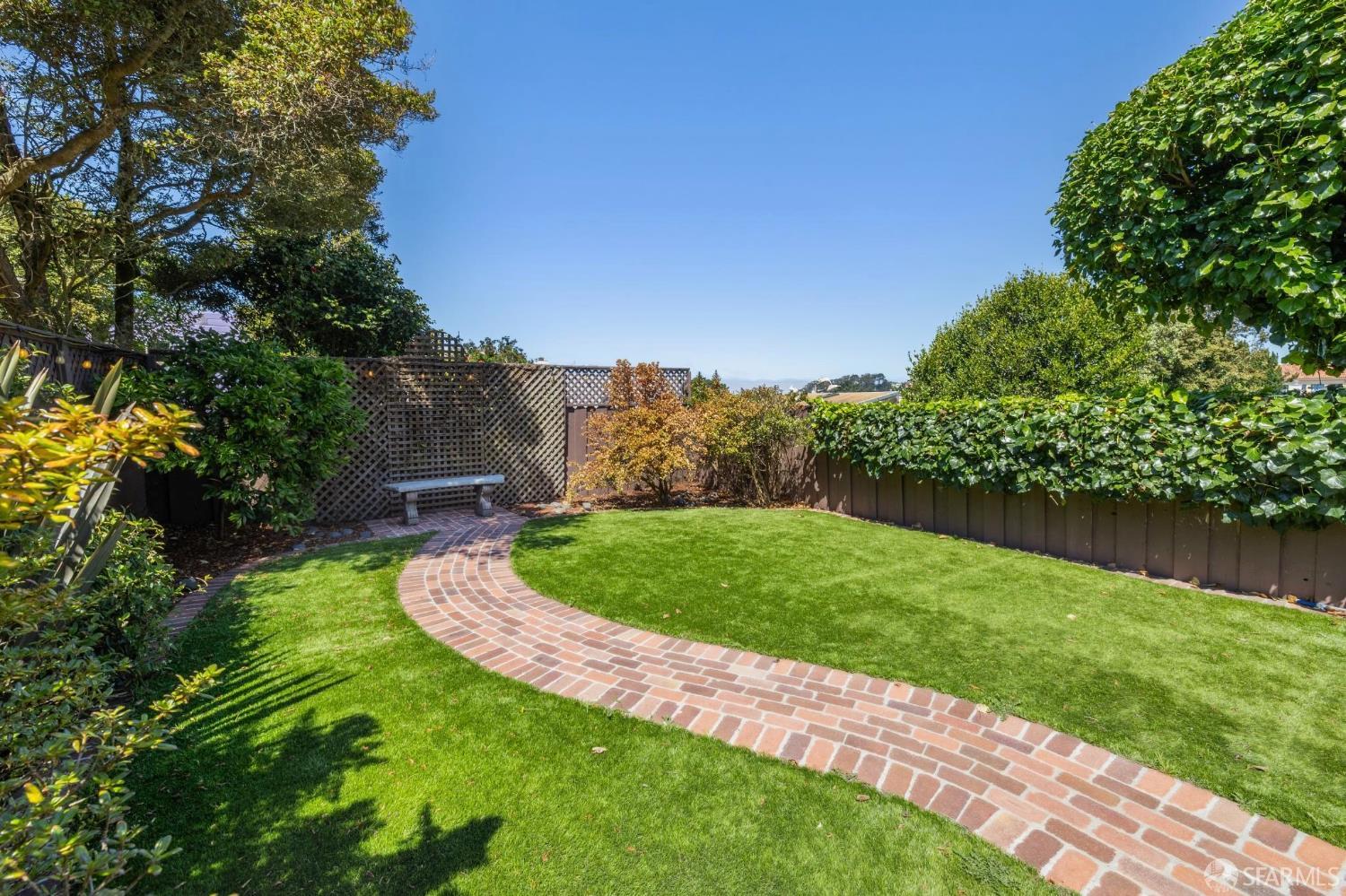 Detail Gallery Image 34 of 39 For 2663 17th Ave, San Francisco,  CA 94116 - 3 Beds | 2/1 Baths