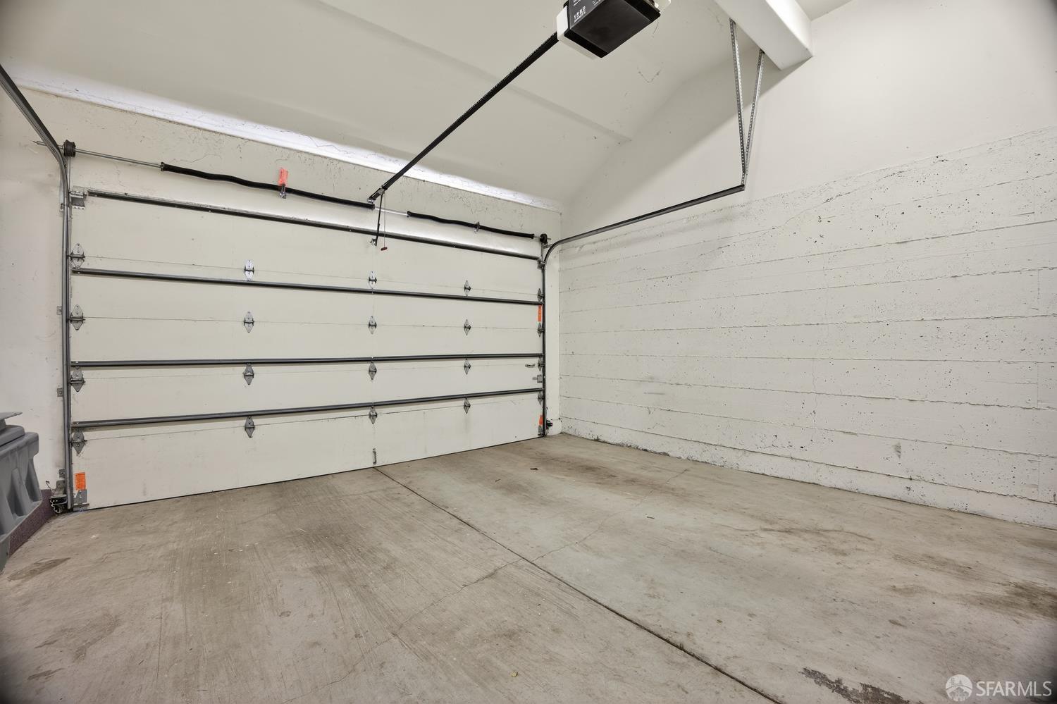 Detail Gallery Image 49 of 59 For 7172 Norfolk Rd, Berkeley,  CA 94705 - 4 Beds | 2/1 Baths