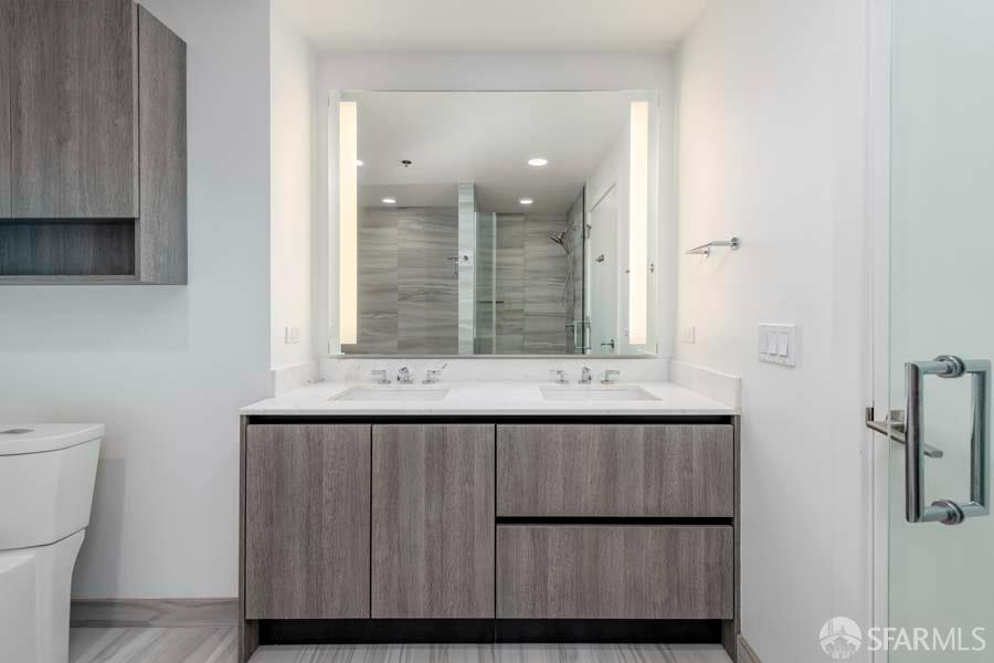 Detail Gallery Image 30 of 33 For 201 Folsom St 15c,  San Francisco,  CA 94105 - 2 Beds | 2 Baths