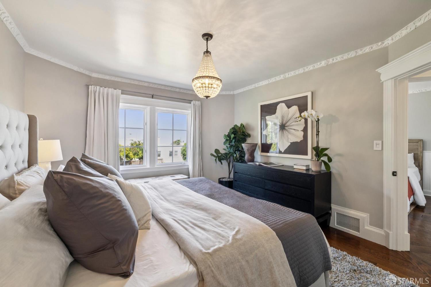 Detail Gallery Image 15 of 39 For 2663 17th Ave, San Francisco,  CA 94116 - 3 Beds | 2/1 Baths