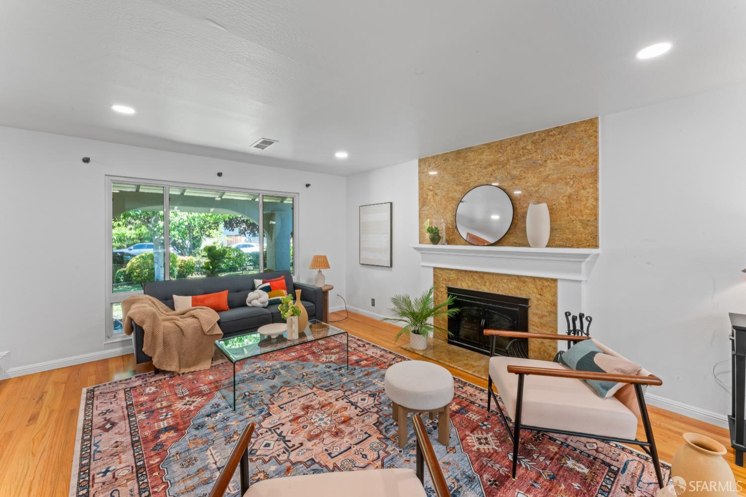 Detail Gallery Image 12 of 52 For 5108 Brookside Ct, Concord,  CA 94521 - 4 Beds | 3 Baths