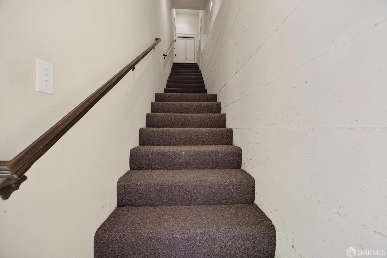 Detail Gallery Image 47 of 59 For 7172 Norfolk Rd, Berkeley,  CA 94705 - 4 Beds | 2/1 Baths