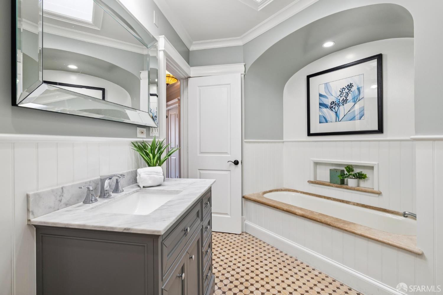 Detail Gallery Image 18 of 39 For 2663 17th Ave, San Francisco,  CA 94116 - 3 Beds | 2/1 Baths