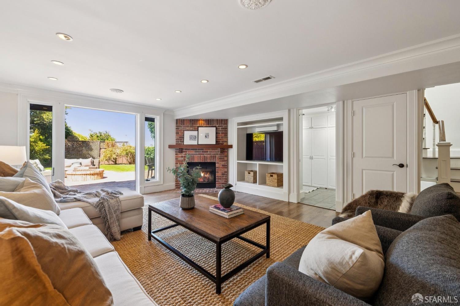 Detail Gallery Image 24 of 39 For 2663 17th Ave, San Francisco,  CA 94116 - 3 Beds | 2/1 Baths