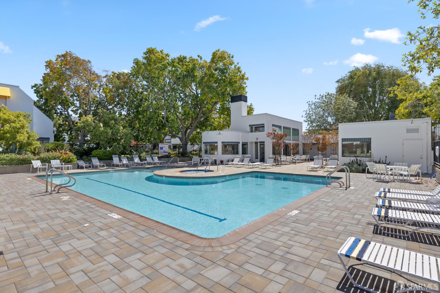 Detail Gallery Image 30 of 44 For 619 Portofino Ln, Foster City,  CA 94404 - 2 Beds | 2/1 Baths