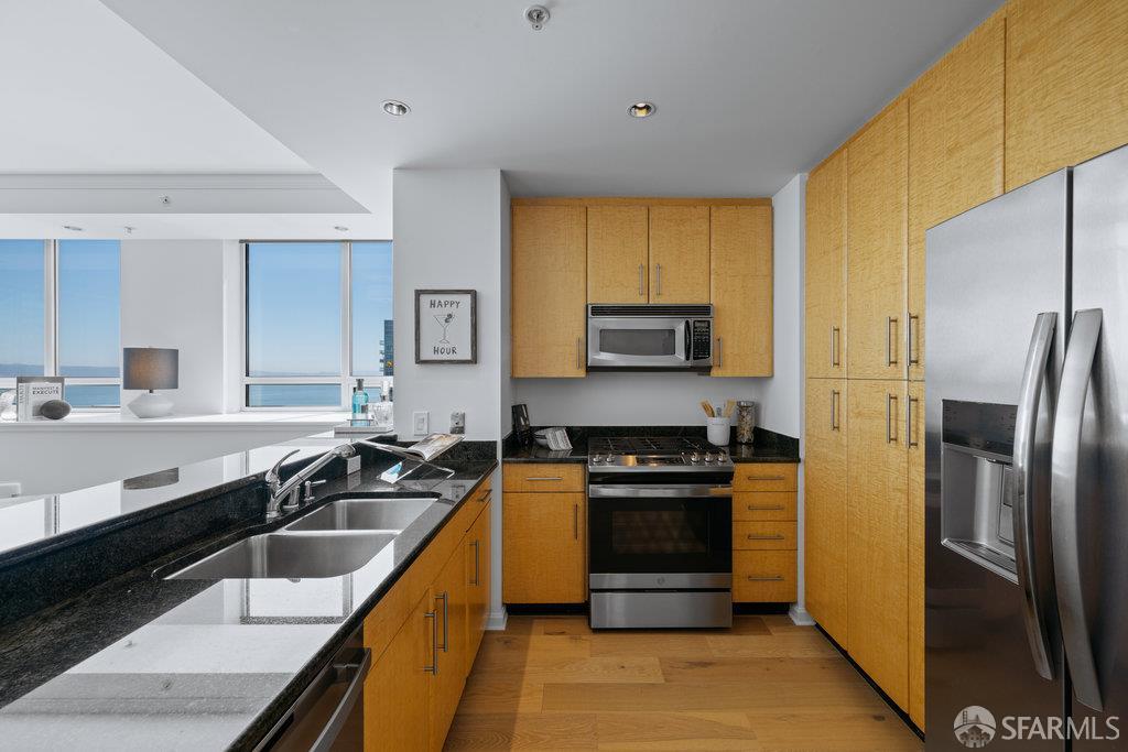 Photo #15: 425050343 Listing: Photo #15