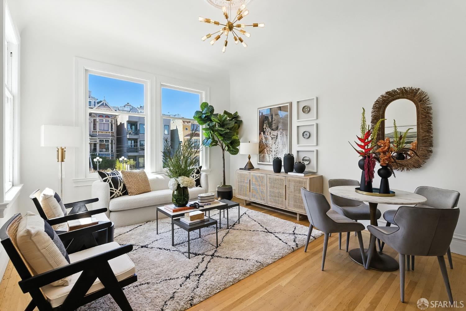 Photo #3: 425065587 Listing 