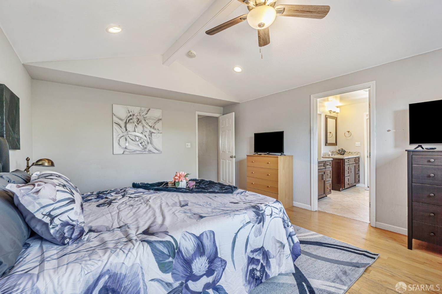 Detail Gallery Image 39 of 63 For 5111 Paul Scarlet Dr, Concord,  CA 94521 - 6 Beds | 3 Baths