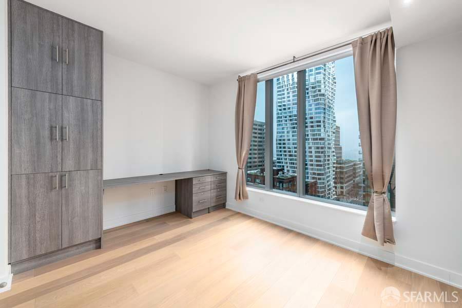 Detail Gallery Image 27 of 33 For 201 Folsom St 15c,  San Francisco,  CA 94105 - 2 Beds | 2 Baths