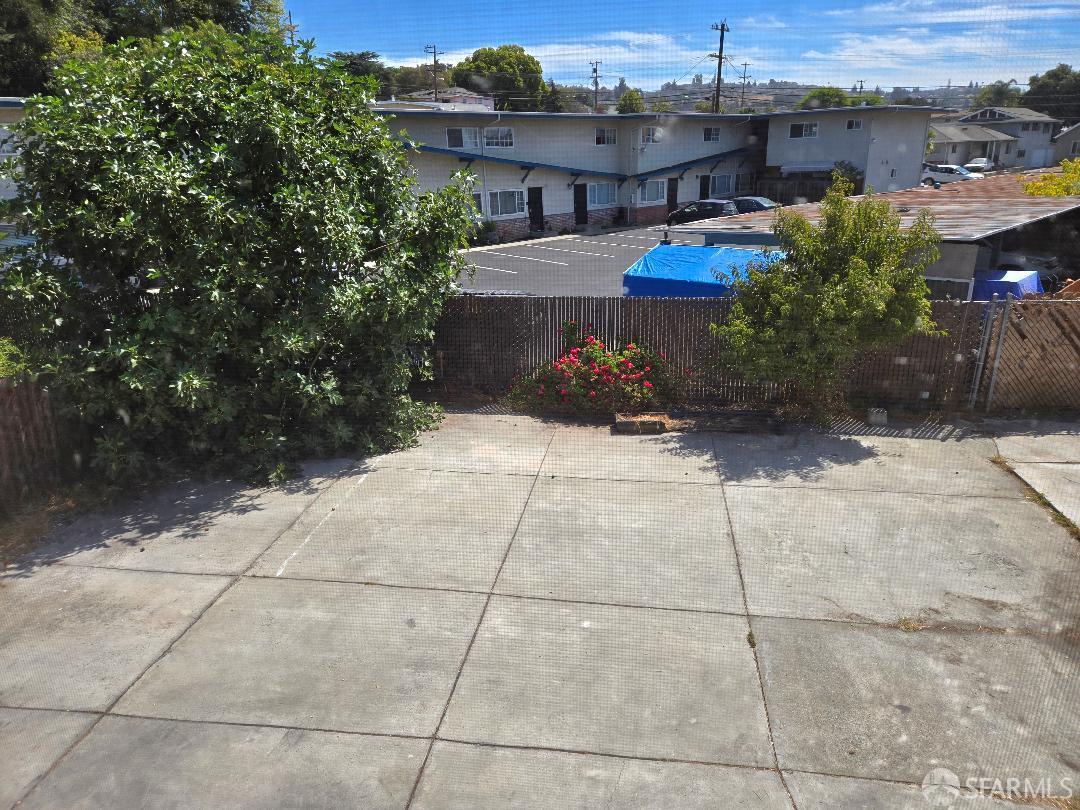 Detail Gallery Image 16 of 19 For 1540 Mono Ave, San Lorenzo,  CA 94578 - 5 Beds | 2/1 Baths