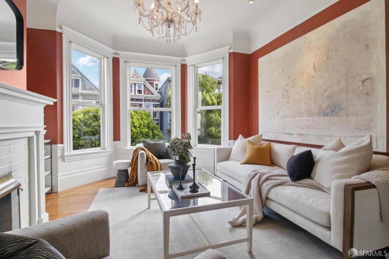 Detail Gallery Image 10 of 24 For 1328 Waller St, San Francisco,  CA 94117 - 6 Beds | 4/1 Baths
