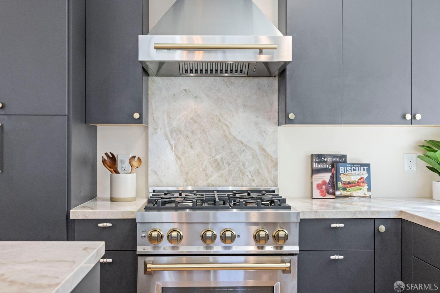 Detail Gallery Image 36 of 51 For 57 Dellbrook Ave, San Francisco,  CA 94131 - 3 Beds | 3 Baths
