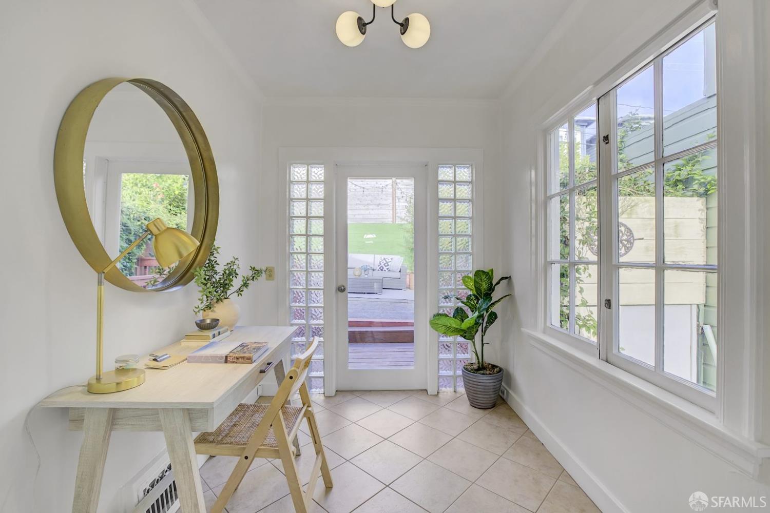 Detail Gallery Image 14 of 24 For 2316 Cecilia Ave, San Francisco,  CA 94116 - 2 Beds | 1 Baths