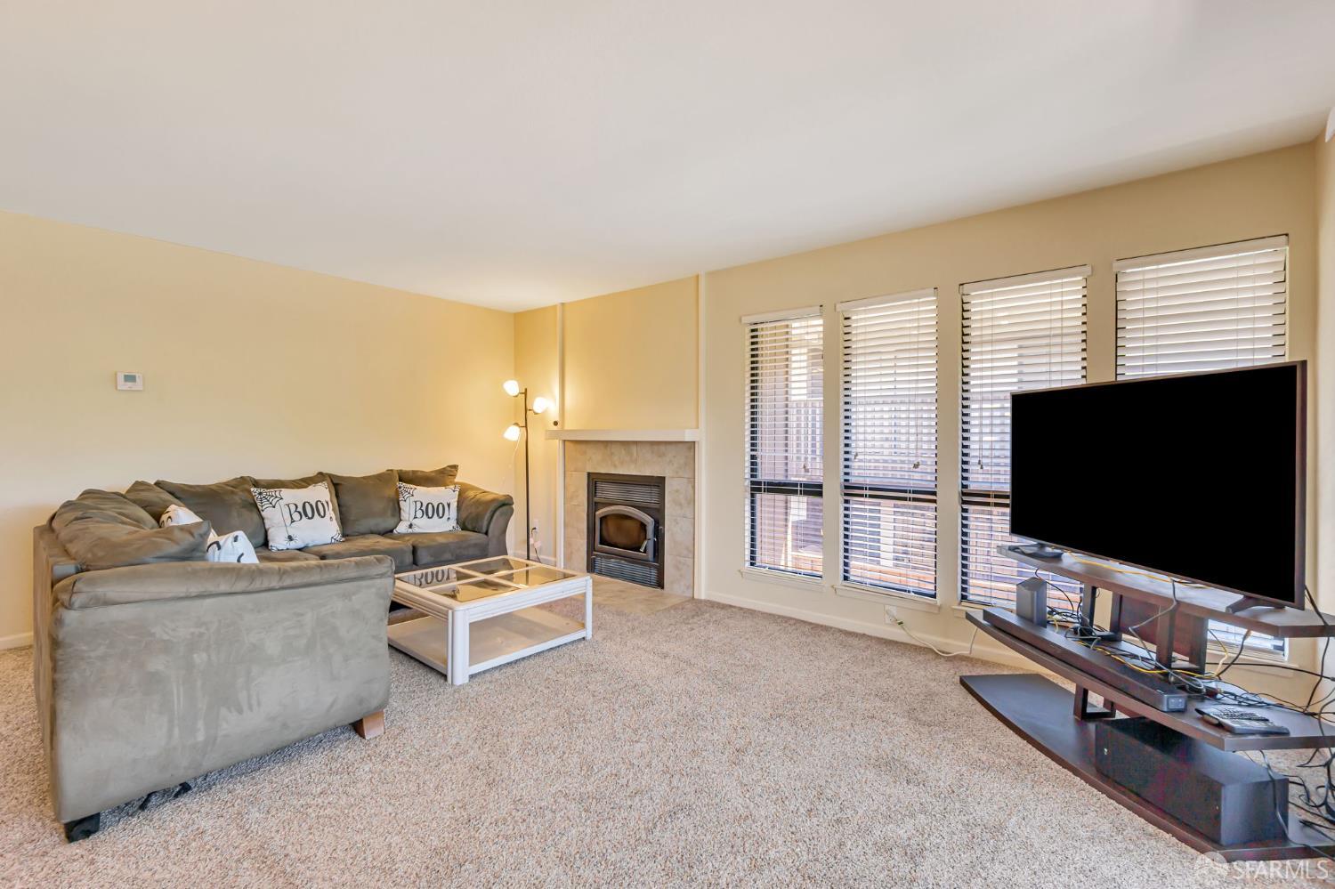 Detail Gallery Image 1 of 32 For 2415 Starlight Ln #155,  Antioch,  CA 94509 - 2 Beds | 2 Baths