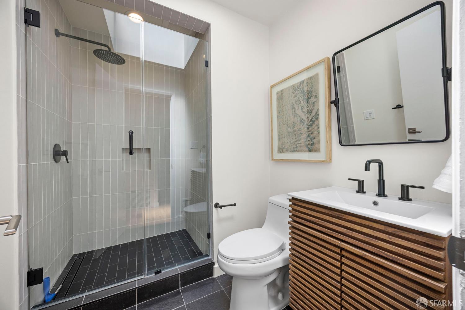Detail Gallery Image 14 of 51 For 57 Dellbrook Ave, San Francisco,  CA 94131 - 3 Beds | 3 Baths