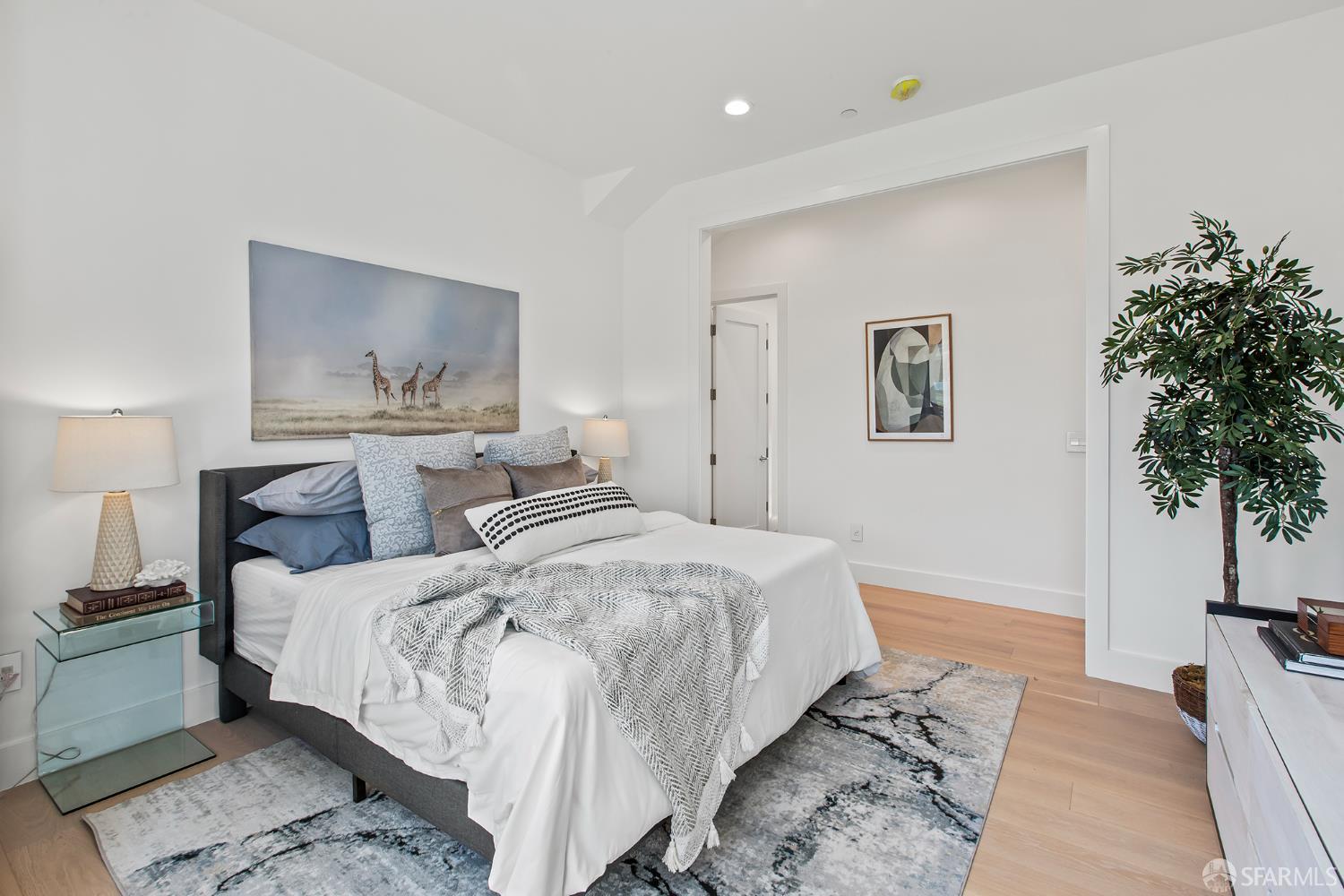 Detail Gallery Image 22 of 60 For 2703 21st St, San Francisco,  CA 94110 - 3 Beds | 3 Baths