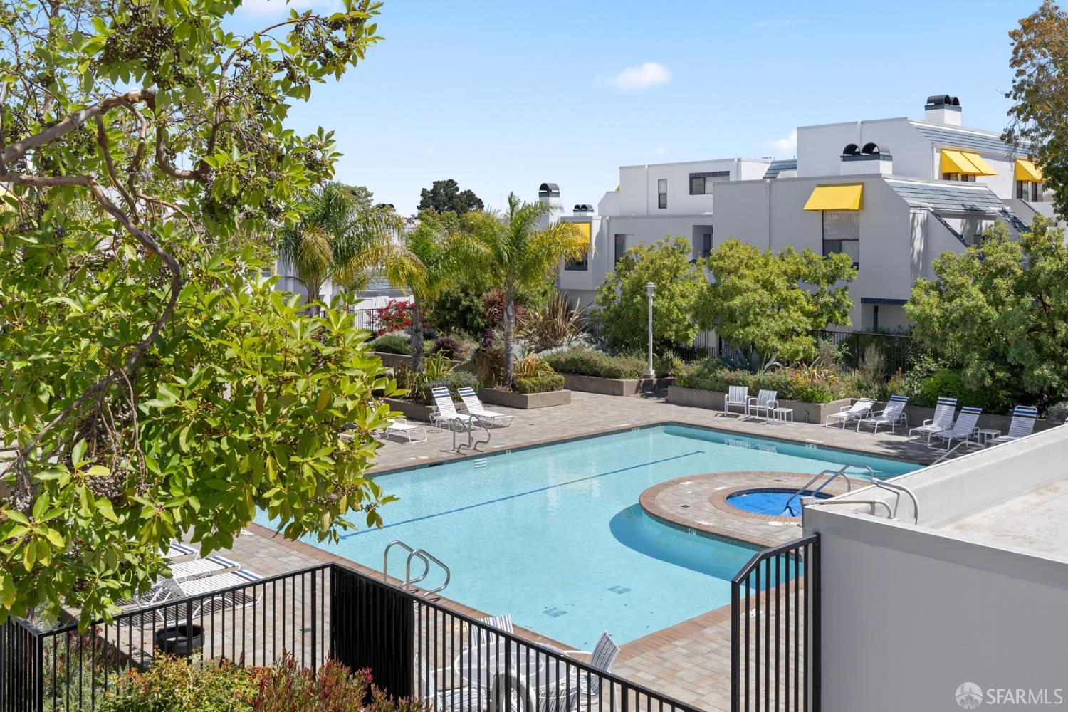 Detail Gallery Image 7 of 44 For 619 Portofino Ln, Foster City,  CA 94404 - 2 Beds | 2/1 Baths