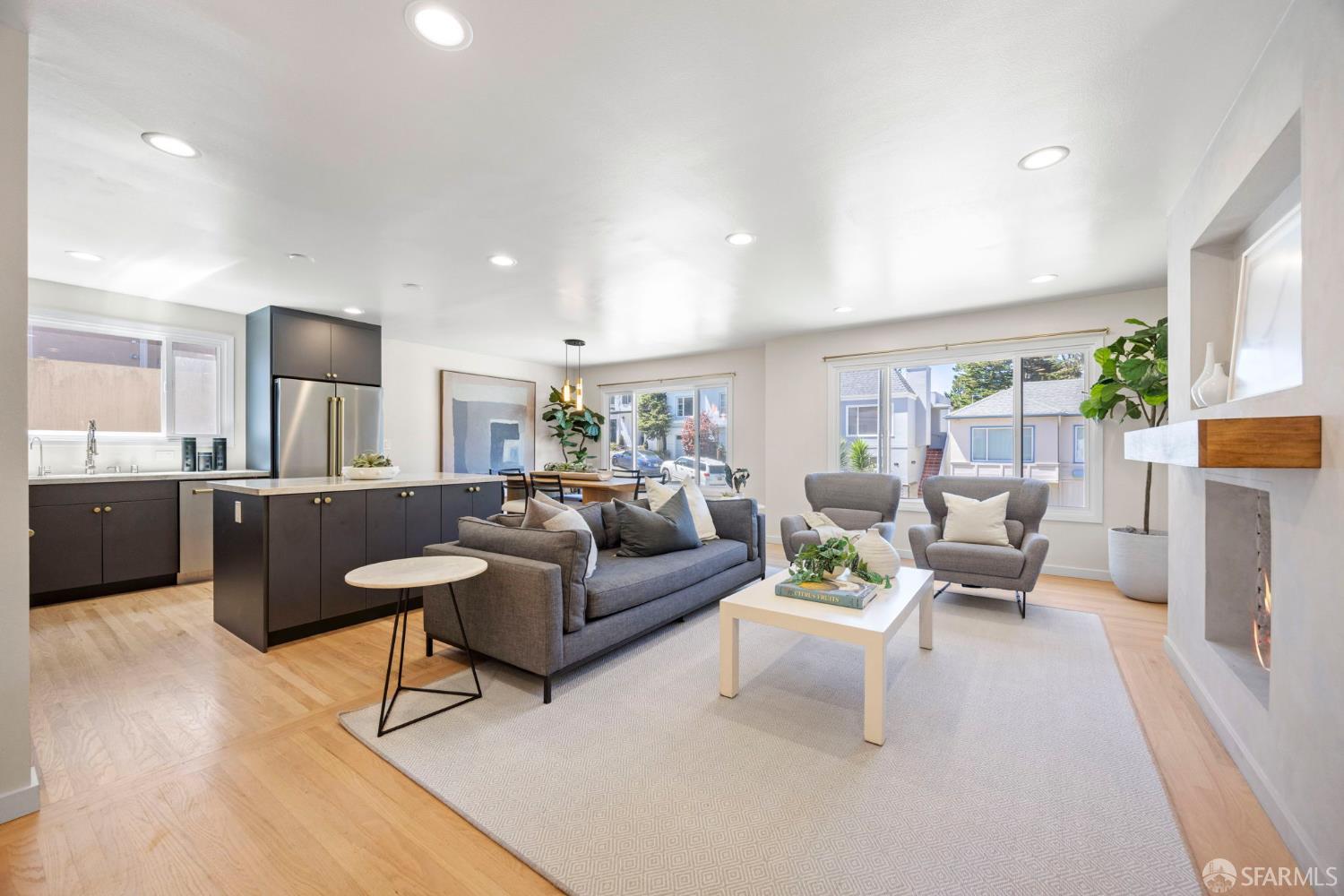 Detail Gallery Image 4 of 51 For 57 Dellbrook Ave, San Francisco,  CA 94131 - 3 Beds | 3 Baths