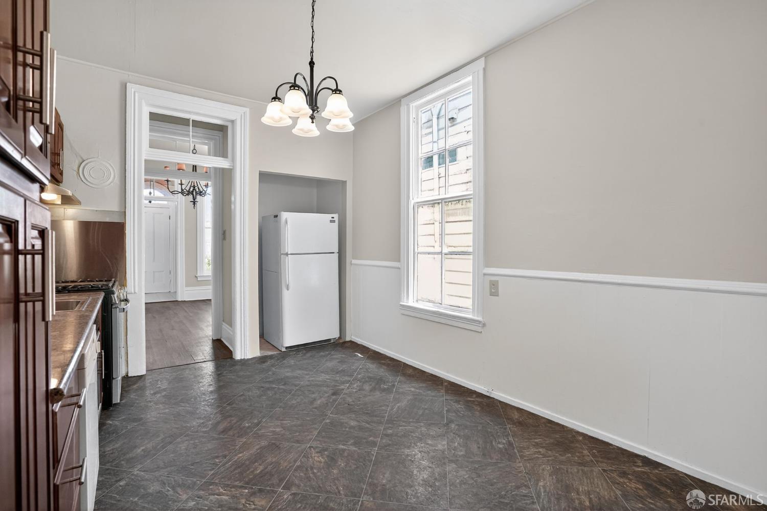 Detail Gallery Image 17 of 32 For 2027 Quesada Ave, San Francisco,  CA 94124 - 3 Beds | 2 Baths