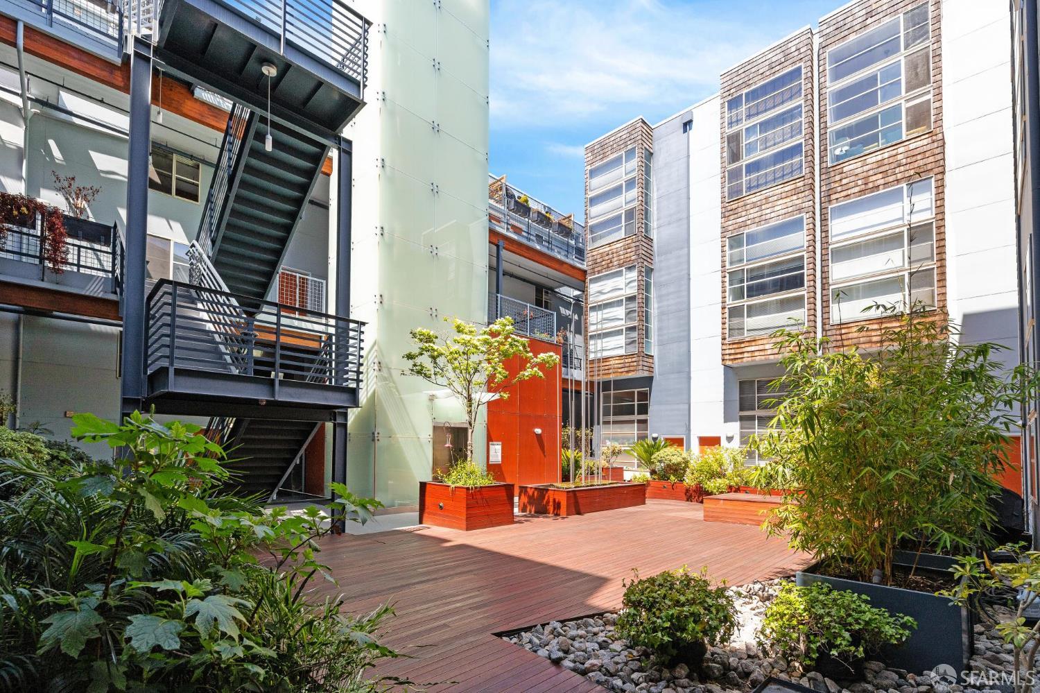 Photo #37: 425067644 Listing: Photo #37
