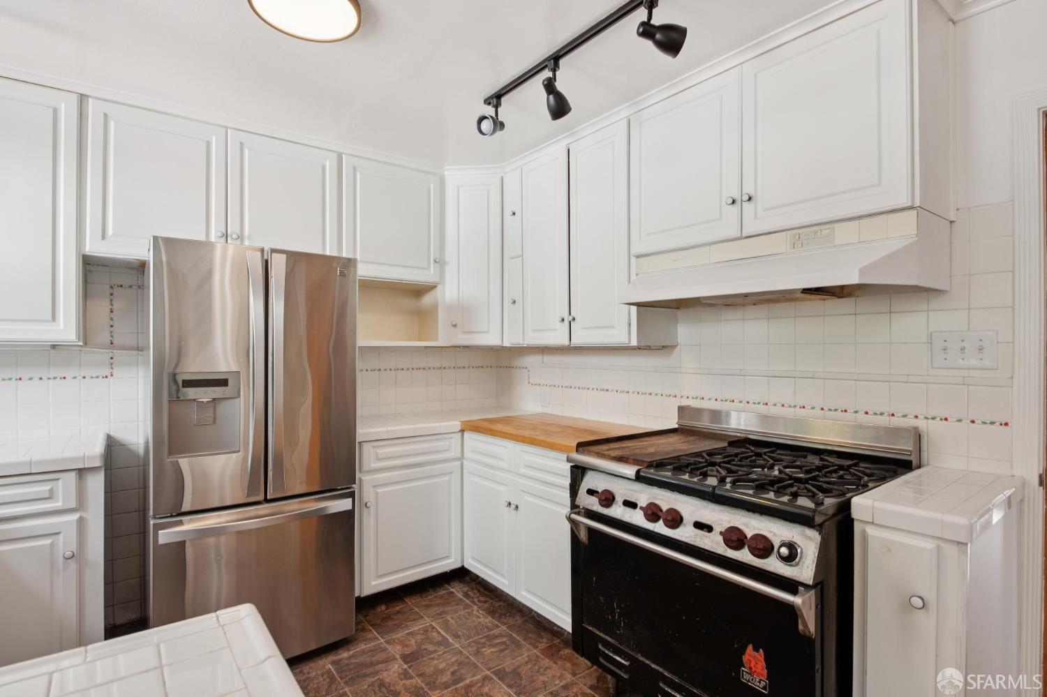 Detail Gallery Image 19 of 51 For 75 San Jacinto Way, San Francisco,  CA 94127 - 4 Beds | 3/1 Baths