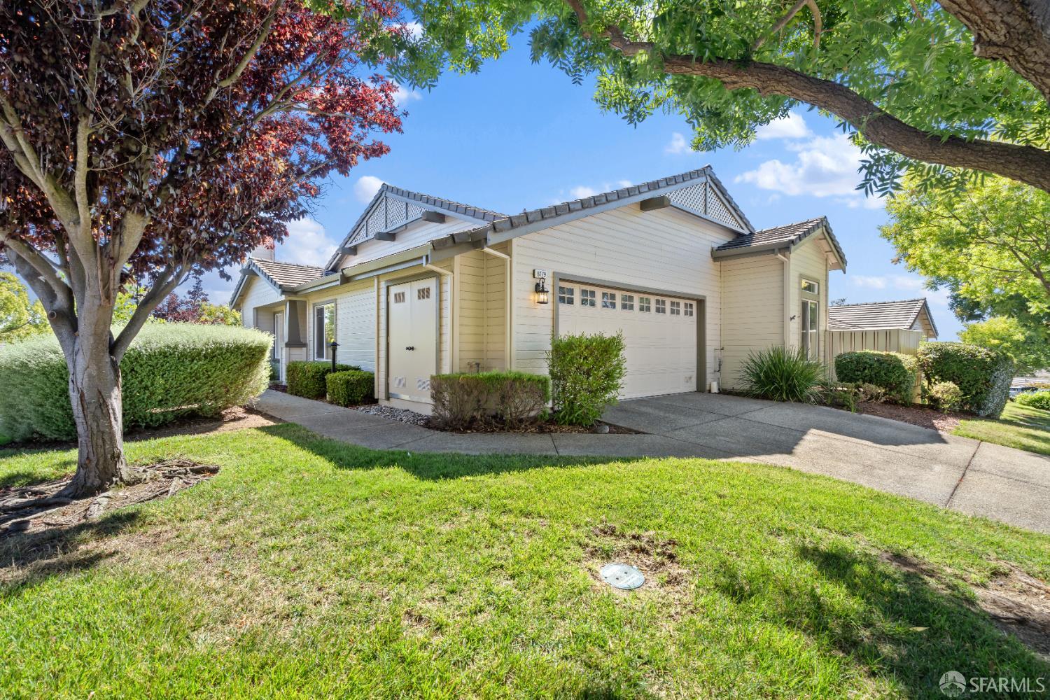 Detail Gallery Image 1 of 54 For 8779 Fruit Barn Ln, San Jose,  CA 95135 - 2 Beds | 2 Baths