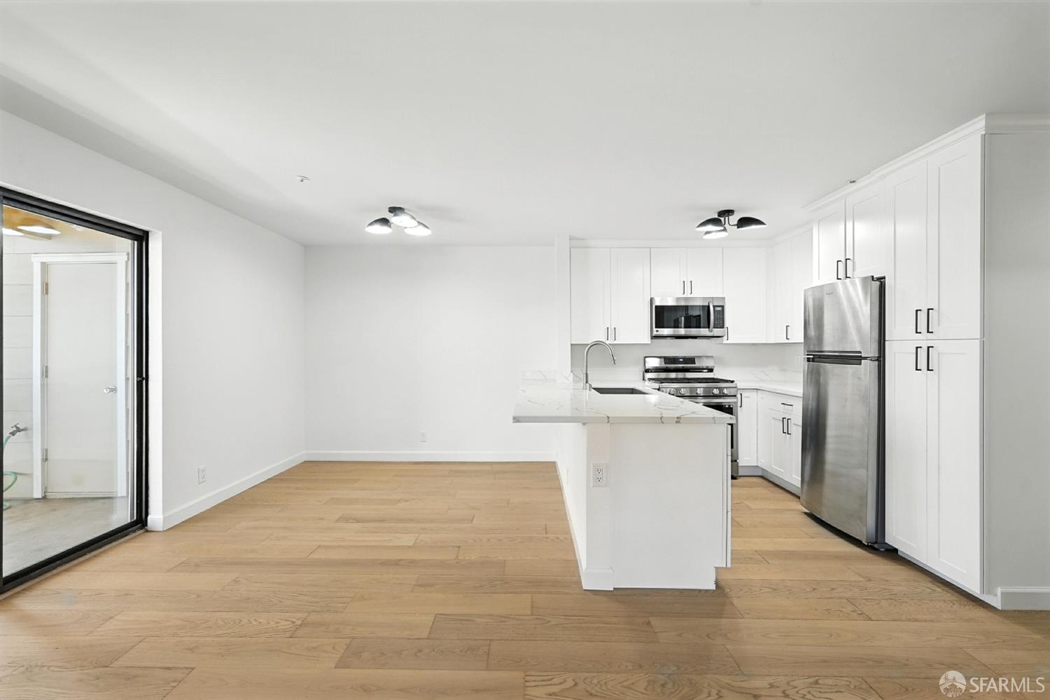 Detail Gallery Image 18 of 37 For 2204 Wildflower Ct, Daly City,  CA 94014 - 2 Beds | 2 Baths
