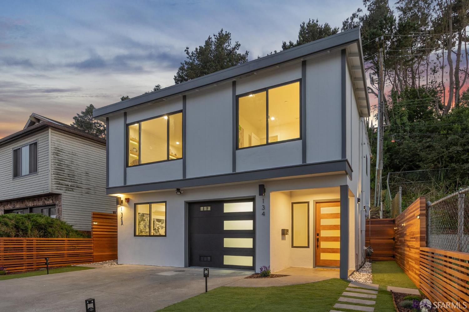 Detail Gallery Image 50 of 60 For 134 Canterbury Ave, Daly City,  CA 94015 - 4 Beds | 4 Baths