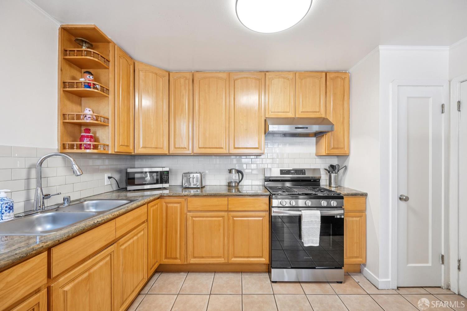 Detail Gallery Image 26 of 61 For 157 Westlake Ave, Daly City,  CA 94014 - 4 Beds | 2 Baths