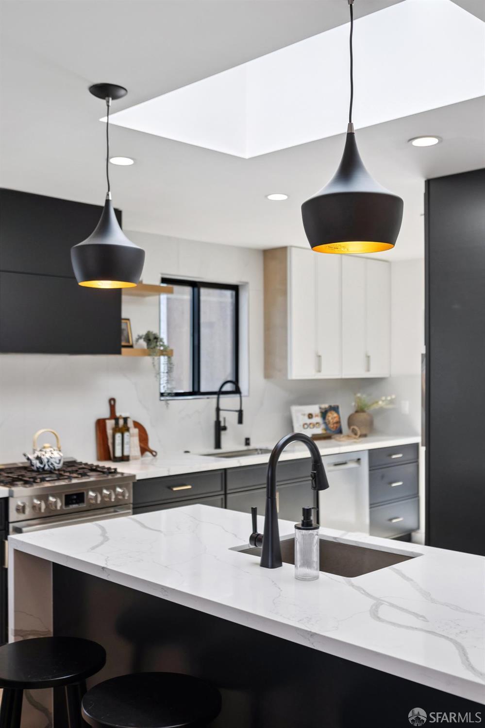 Detail Gallery Image 21 of 60 For 134 Canterbury Ave, Daly City,  CA 94015 - 4 Beds | 4 Baths