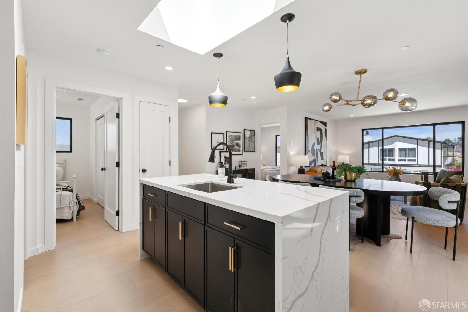Detail Gallery Image 22 of 60 For 134 Canterbury Ave, Daly City,  CA 94015 - 4 Beds | 4 Baths