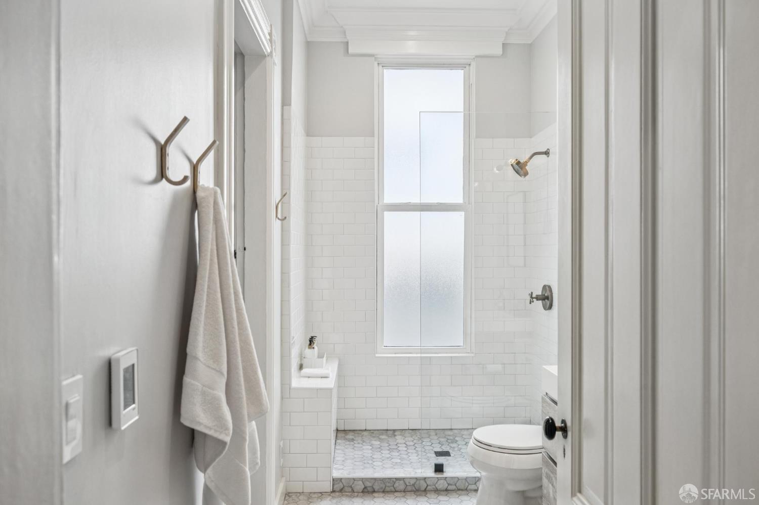 Detail Gallery Image 39 of 75 For 618 Haight St, San Francisco,  CA 94117 - 4 Beds | 3 Baths