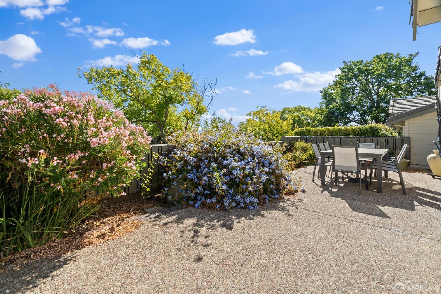 Detail Gallery Image 45 of 54 For 8779 Fruit Barn Ln, San Jose,  CA 95135 - 2 Beds | 2 Baths