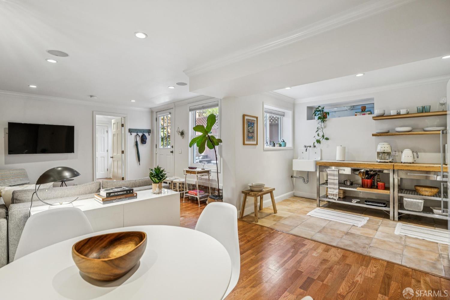 Detail Gallery Image 63 of 75 For 618 Haight St, San Francisco,  CA 94117 - 4 Beds | 3 Baths
