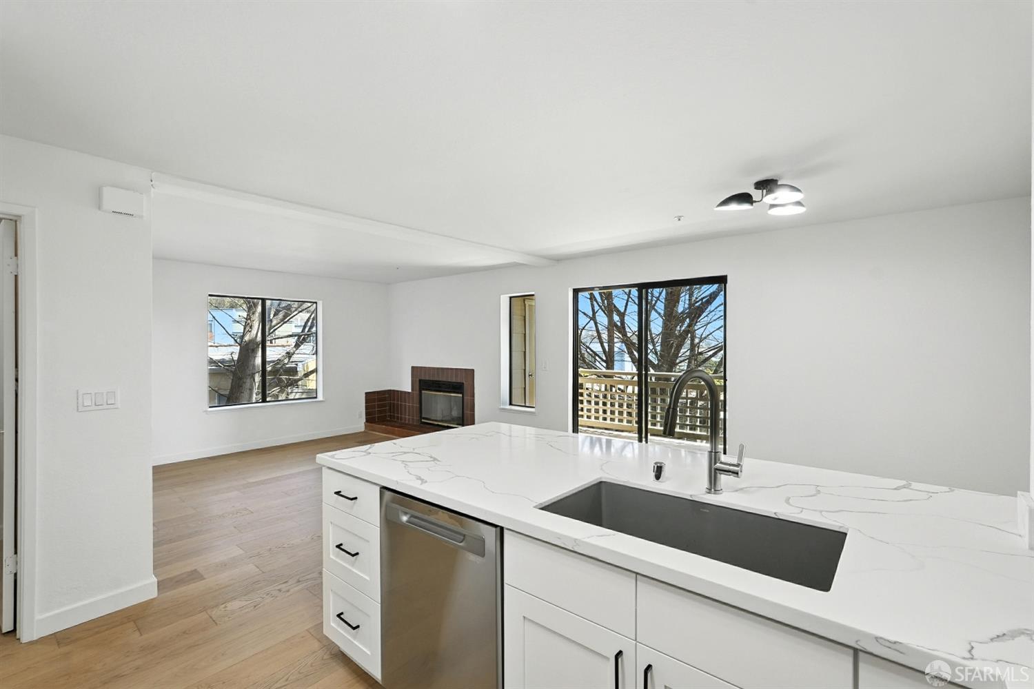 Detail Gallery Image 16 of 37 For 2204 Wildflower Ct, Daly City,  CA 94014 - 2 Beds | 2 Baths